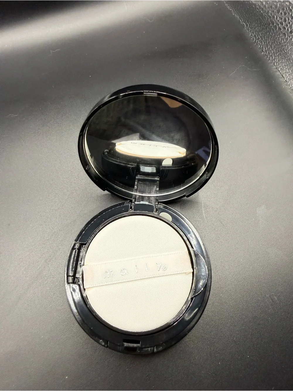 Mally Beauty Flawless Finish Transforming Effect Foundation in shade Light